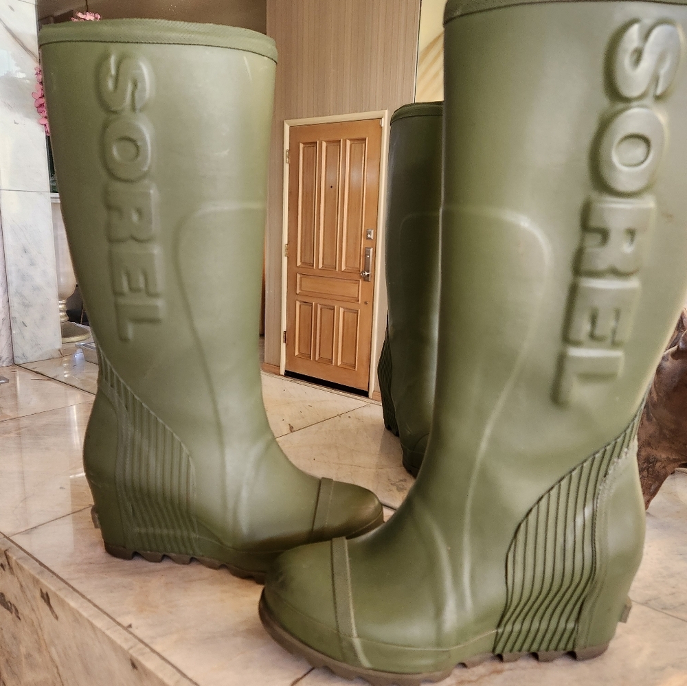 SOREL Rain Boots Green Joan Tall Wedge